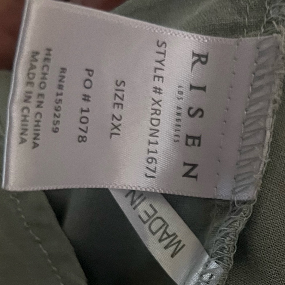 Risen,Oversized Viscous/Linen Blend,Buttoned Shirt,Roll & Button Sleeve,Size 2X - Picture 4 of 16